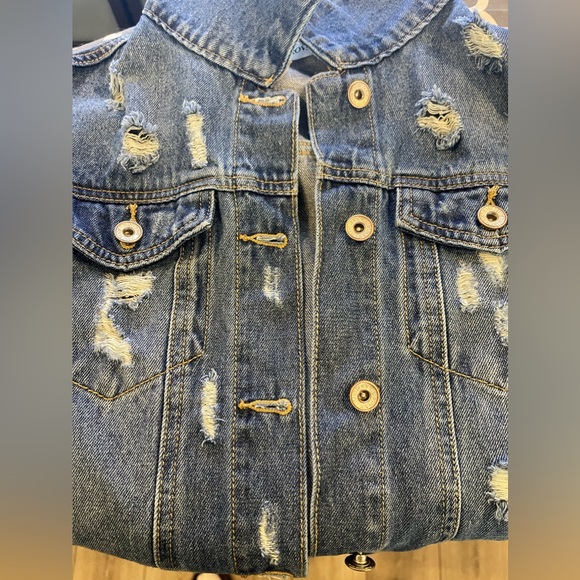 Distressed Long denim jacket - Picture 10 of 14